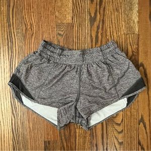 Lululemon shorty Hot Shorts size 4